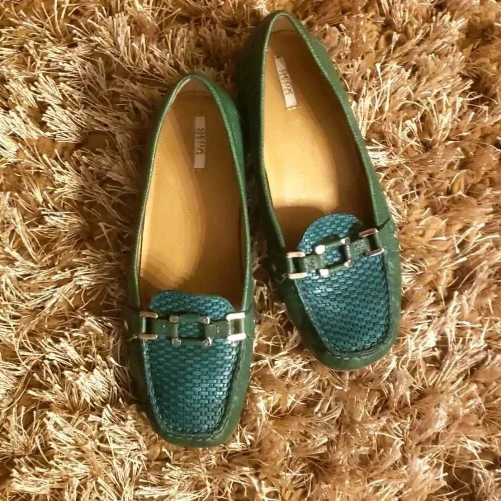 GEOX respira Italian patent leather moccasins size 8